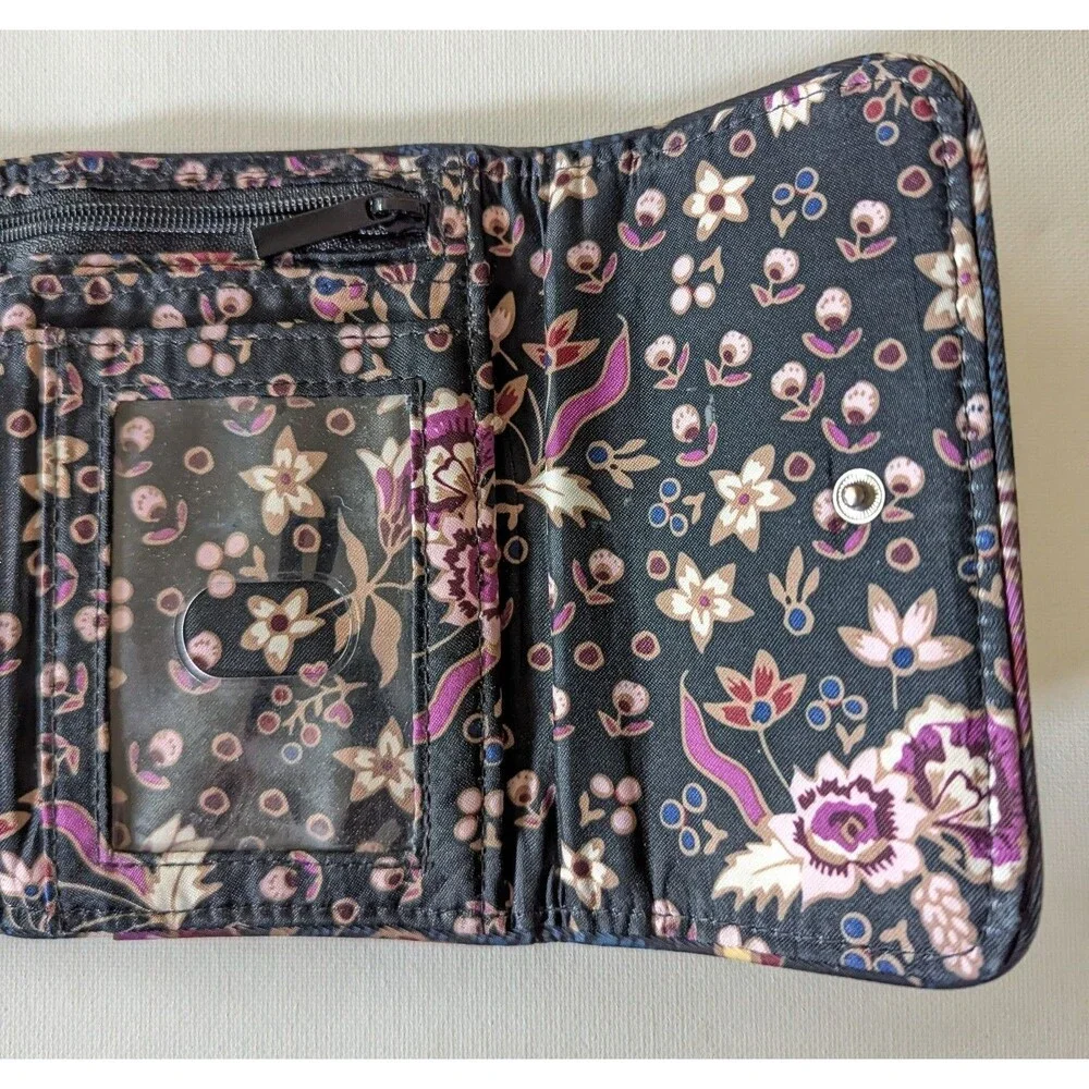 Vera Bradley ICONIC RFID RILEY WALLET In Garden Dream Trifold